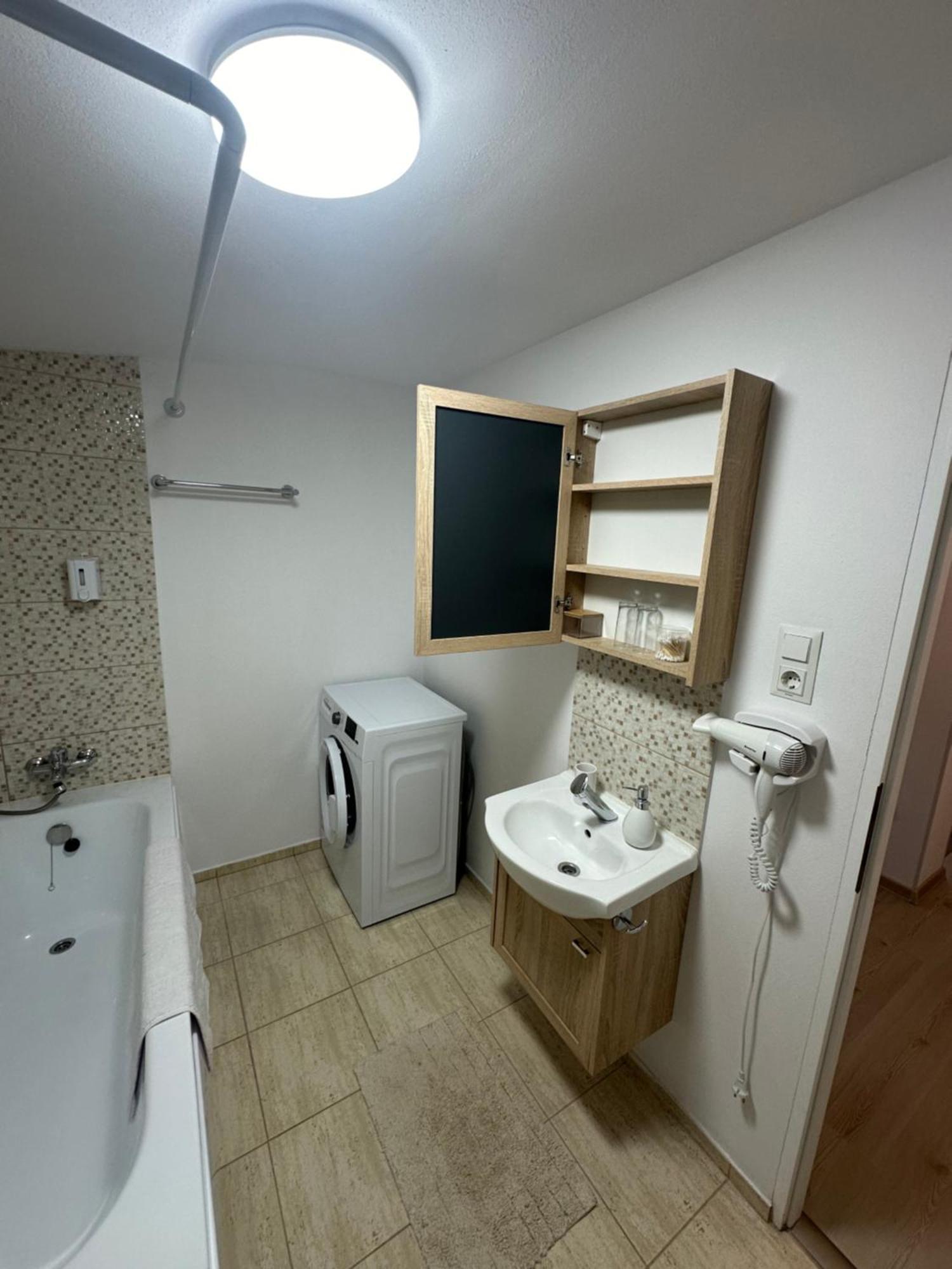 Jokai Apartments Nr7, Code Entry Sfântu-Gheorghe Exteriör bild